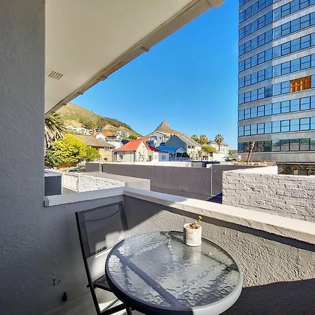 Secure, Close To Beaches, Promenade & Free Wi-Fi! Cape Town Luaran gambar